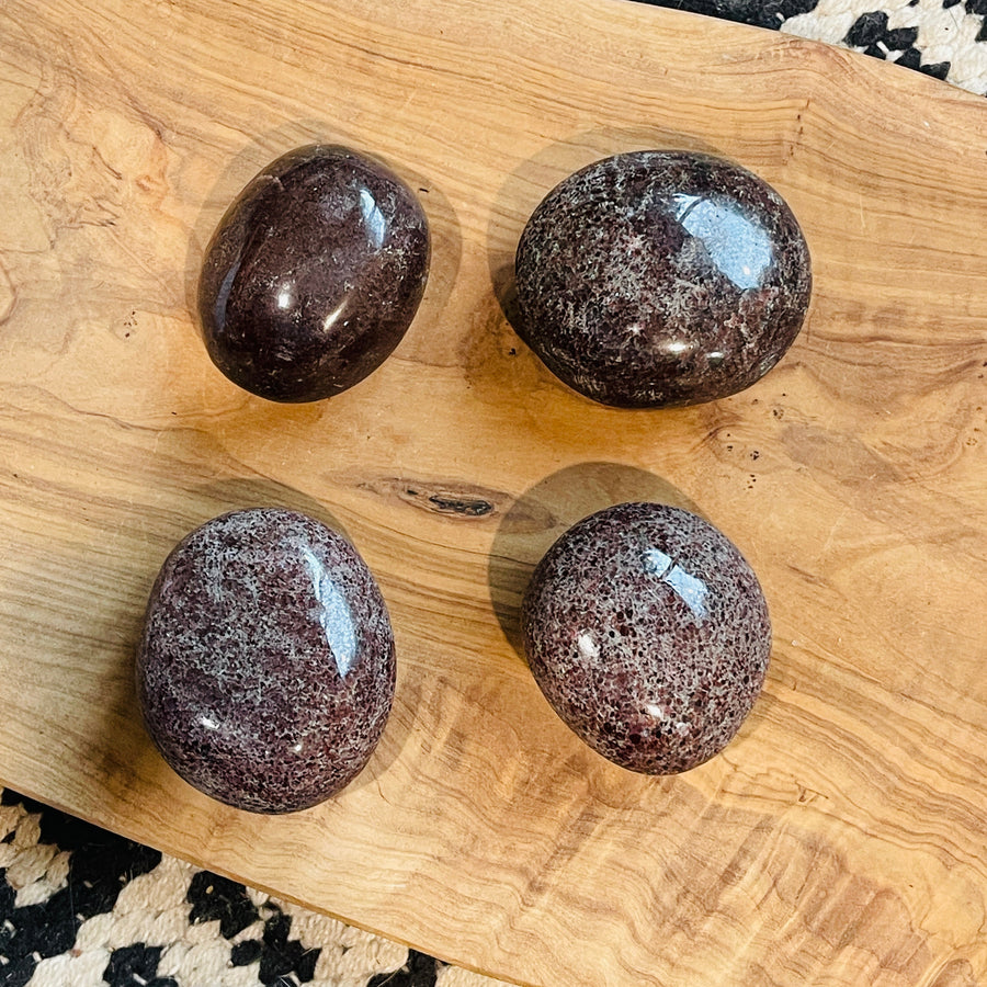 garnet palm stone for root chakra