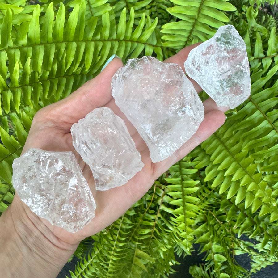 Sarah_Belle-_Satyaloka_Azeztulite_Quartz_Crystal_for_Spiritual_Ascension_and_Crown_Chakra