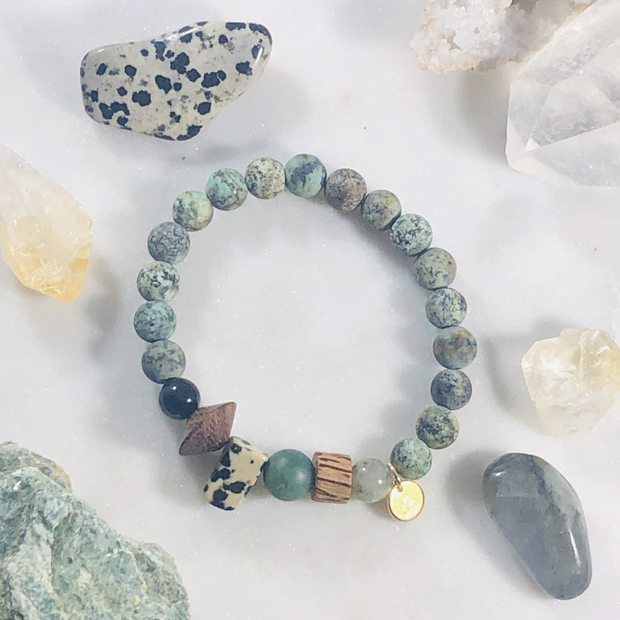 Handmade healing crystal bracelet for new beginnings