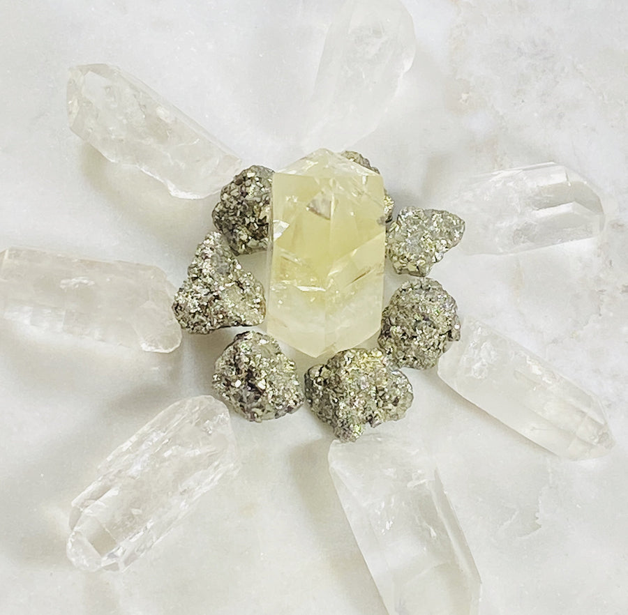 Quartz Crystal Point Healing Crystals for Raising Vibrations