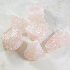 rose quartz healing crystal energy for the heart