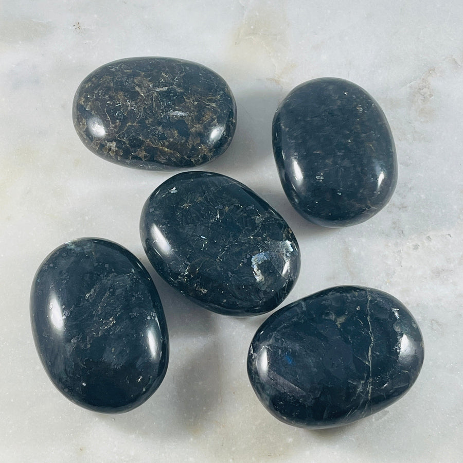 sarah belle larvakite palm stone 