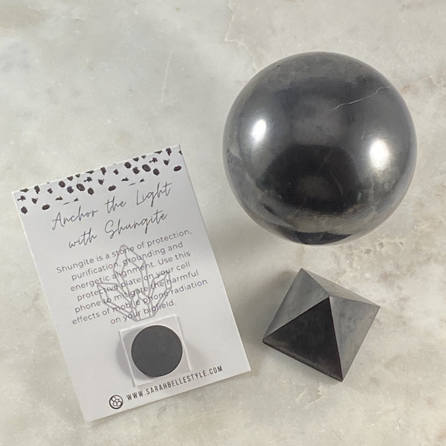 Shungite healing crystals for protection