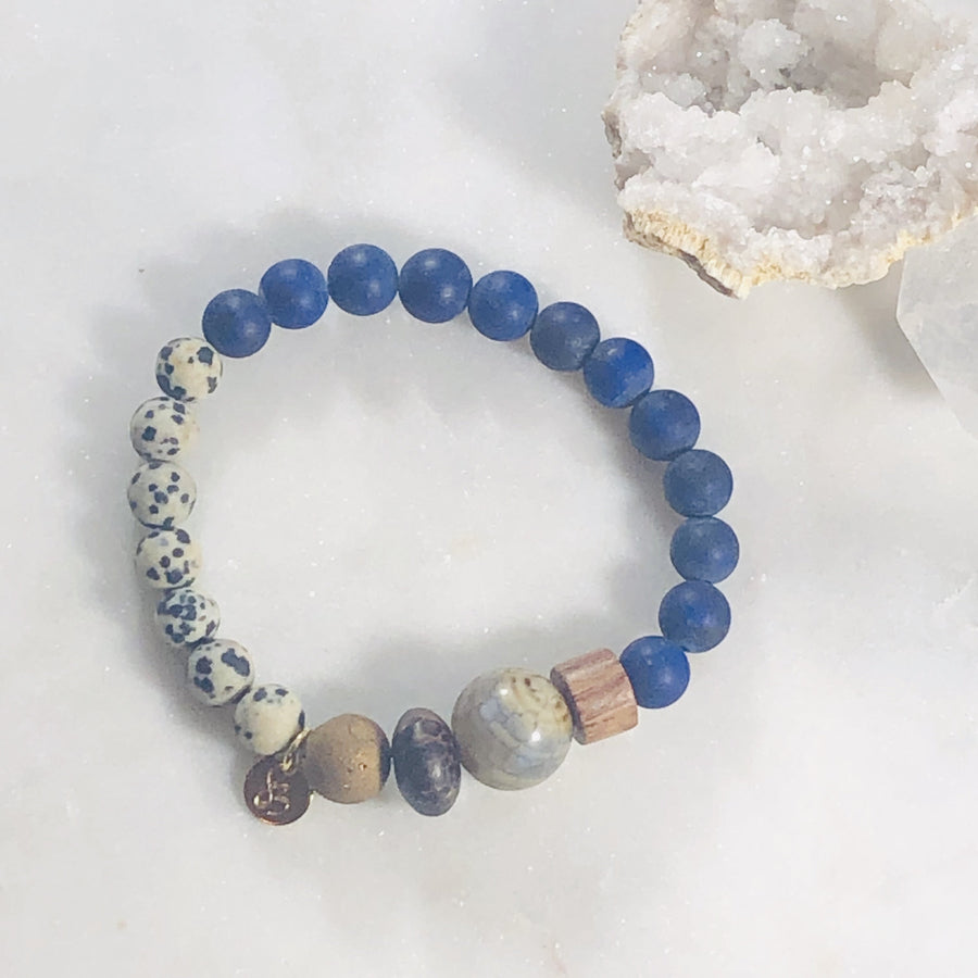 Handmade healing crystal bracelet for enlightenment, truth and grounding