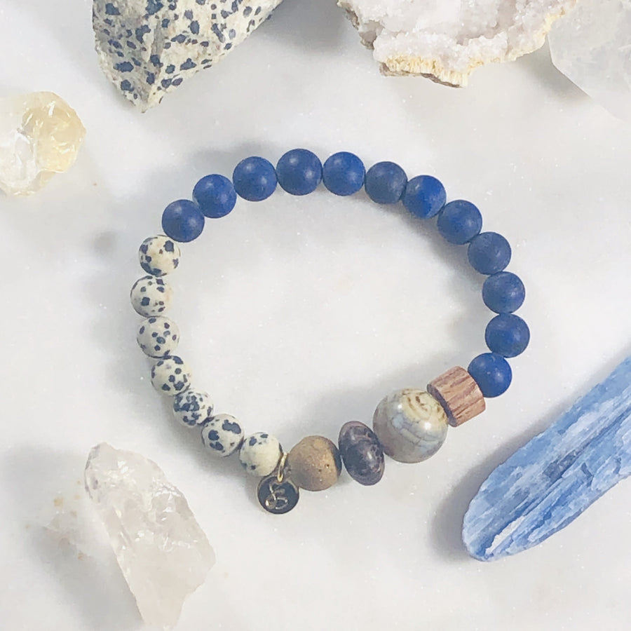 Handmade healing crystal bracelet for enlightenment, truth and grounding